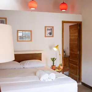  Hostal Tunido